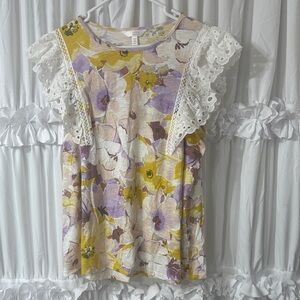Floral Lace Sleeve Top